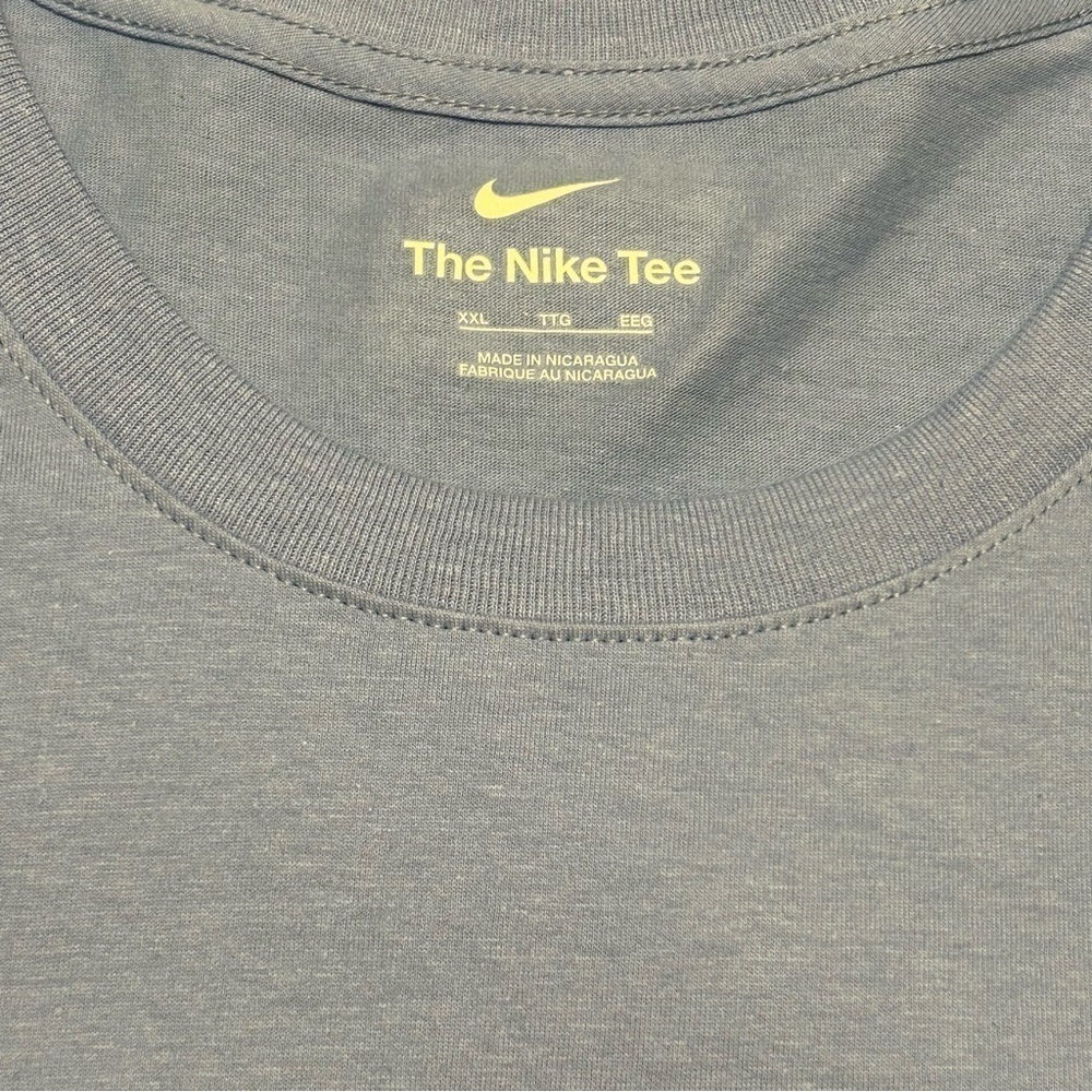NIKE MEN’S CORE SHORT SLEEVE 100% COTTON CREW VALOR BLUE NWOT - Picture 2 of 3
